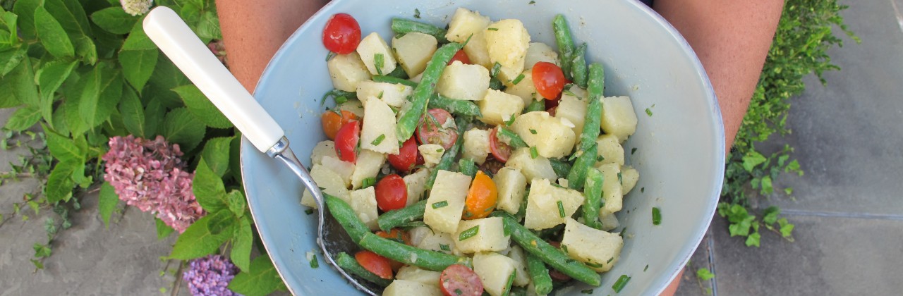Summer Potato Salad with Green Beans and Tomatoes