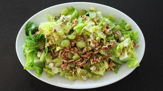Romaine hearts with blue cheese vinaigrette, grapes  walnuts-08